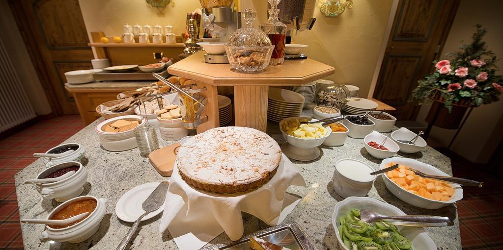 Hotel Cervo Livigno Kültér fotó