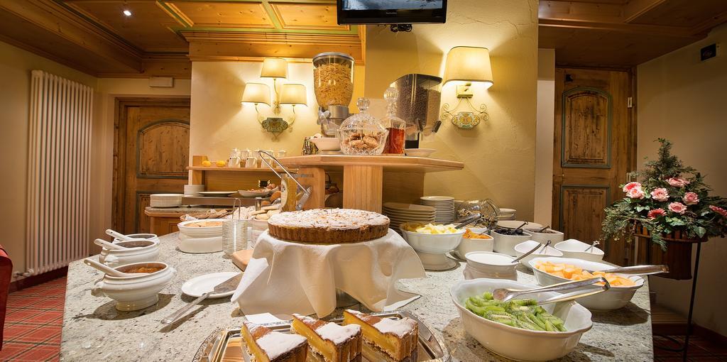 Hotel Cervo Livigno Kültér fotó