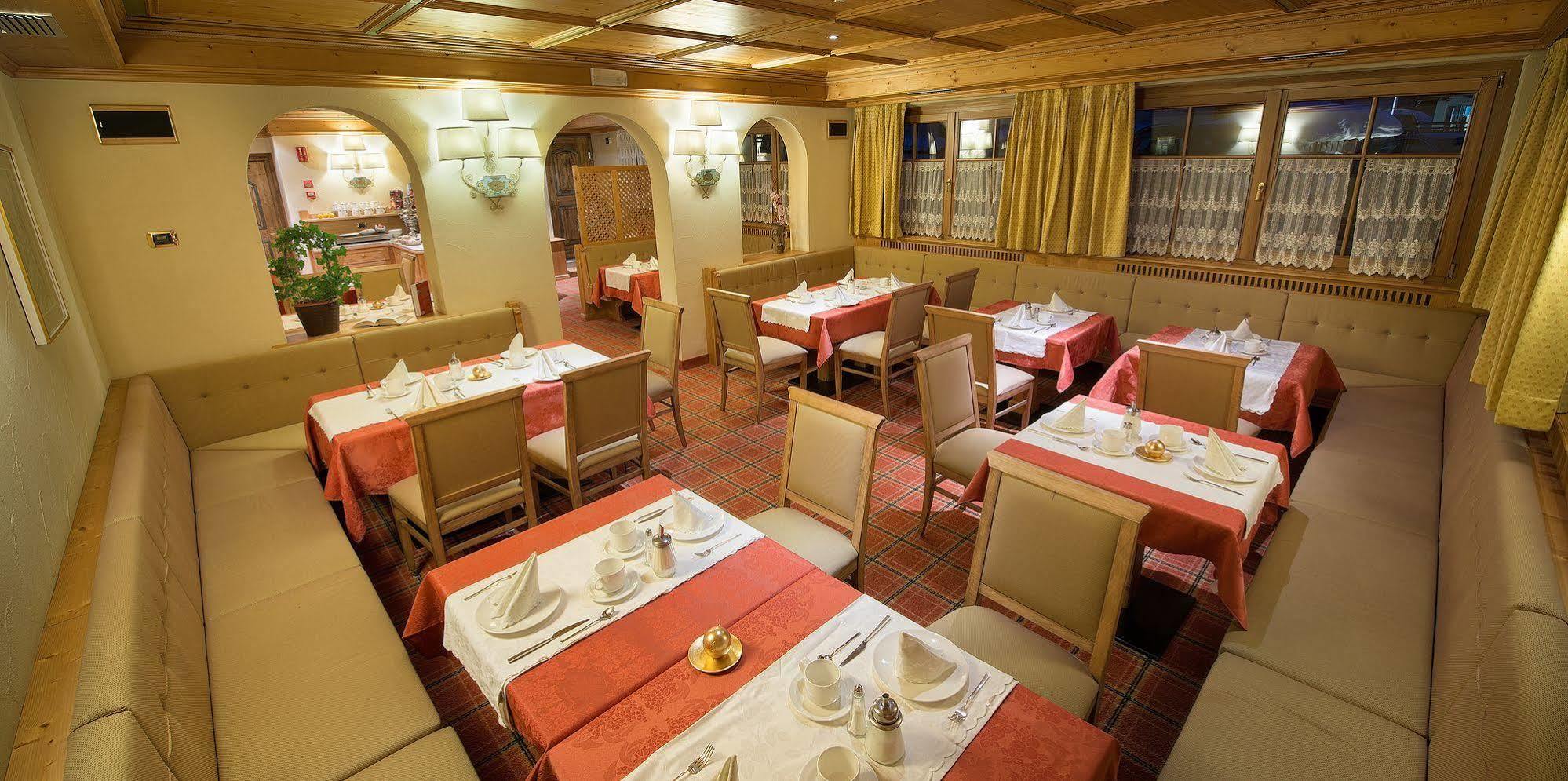 Hotel Cervo Livigno Kültér fotó